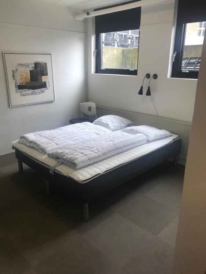 غريندستيد Family Rooms In The Center المظهر الخارجي الصورة